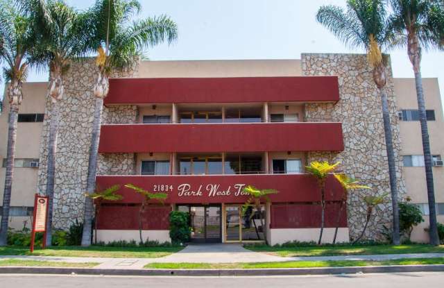 PAR - Park West Apts. photos photos