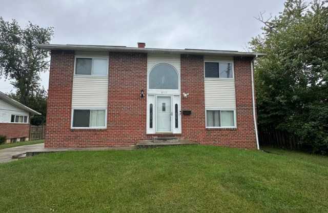 8909 MEADOW HEIGHTS Road Gallery 2