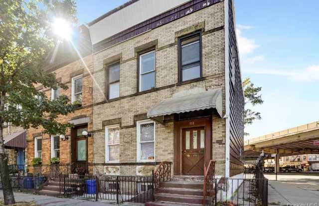 151 Kingsland Avenue photos photos