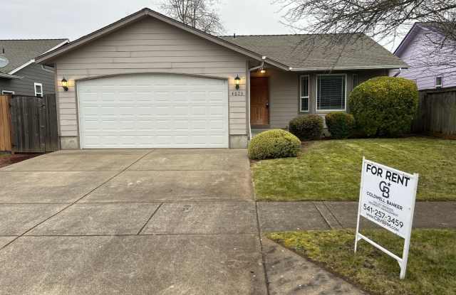 3 Bedroom 2 Bathroom Knox Butte Home photos photos