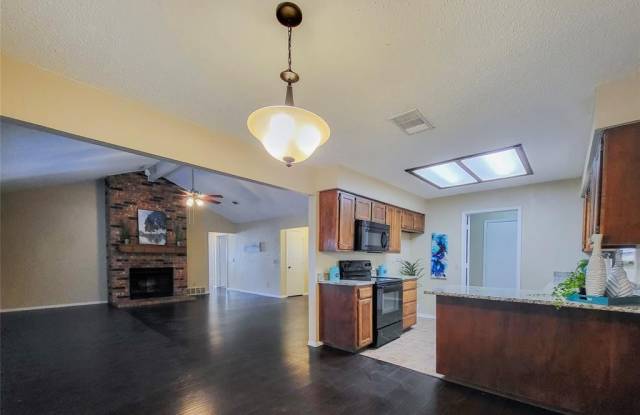 1204 Eastfield Drive Gallery 4