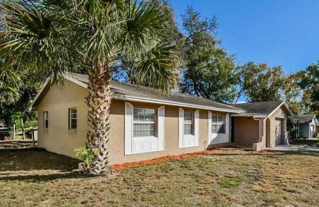 991 Vincent Dr photos photos