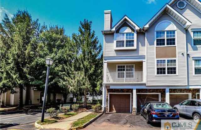 97 Inverness Drive - 97 Inverness Drive, Middlesex County, NJ 08820
