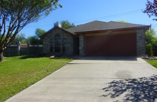 1422 Misty Meadow Dr - 1422 Misty Meadow Drive, Midlothian, TX 76065