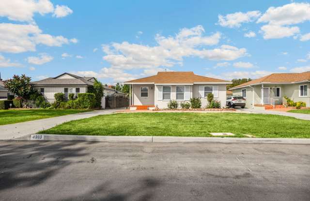 3 Bed / 2 Bath Home with 2 Car Garage photos photos