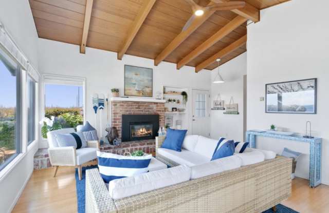 1205 East Cliff Drive Gallery 4