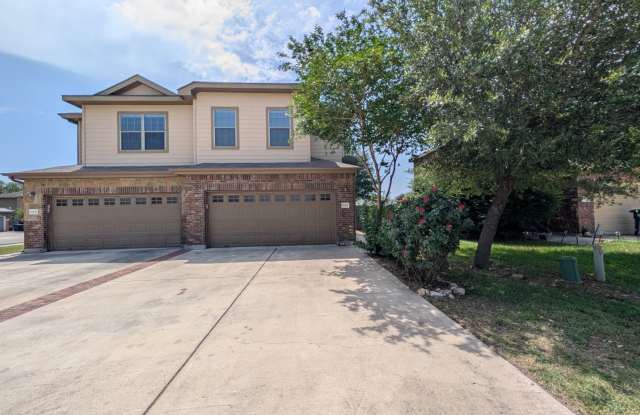 Two Story Duplex / Fridge Included / Covered Back Patio /CISD photos photos Two Story Duplex / Fridge Included / Covered Back Patio /CISD photos photos