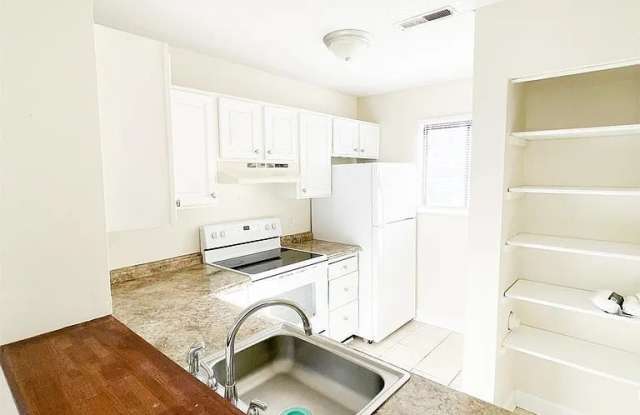 1444 Tenbury Drive - 1 Gallery 3