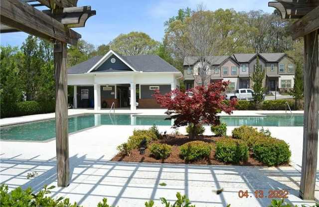 Room in 3 Bedroom Townhome at Bayrose Cir Gallery 3