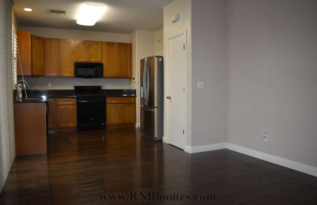 8868 Cortina Circle Gallery 4