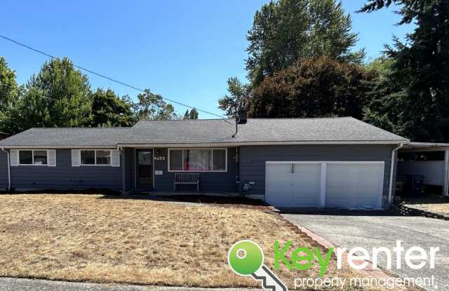 Must-see Gorgeous North End Tacoma House photos photos