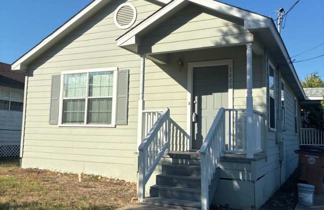 1408_PEREZ ST photos photos