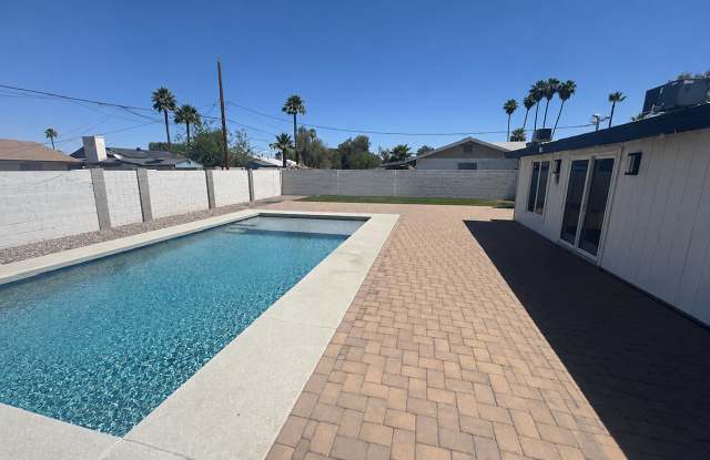 6 BED HOUSE CLOSE TO ASU CAMPUS - 924 East Wesleyan Drive, Tempe, AZ 85282