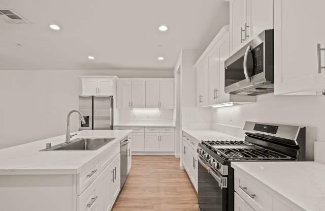 New Home in Gated Indian Palm Country Club Gallery 3