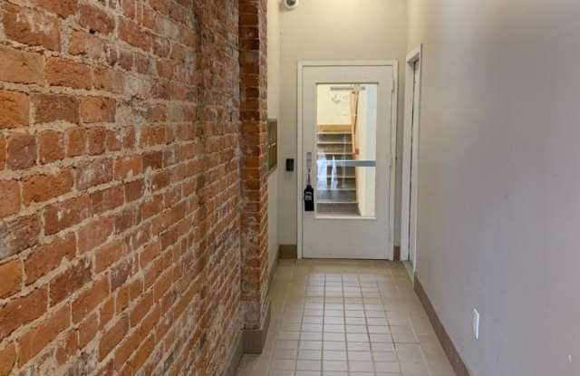 37 MAIN ST #203 Gallery 2