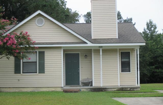 1818 Countrywood Boulevard - 1818 Countrywood Boulevard, Onslow County, NC 28540