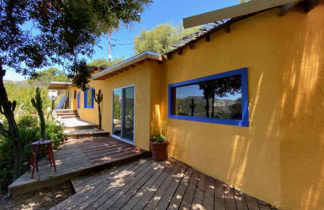 3233 Tuna Canyon Rd Gallery 4