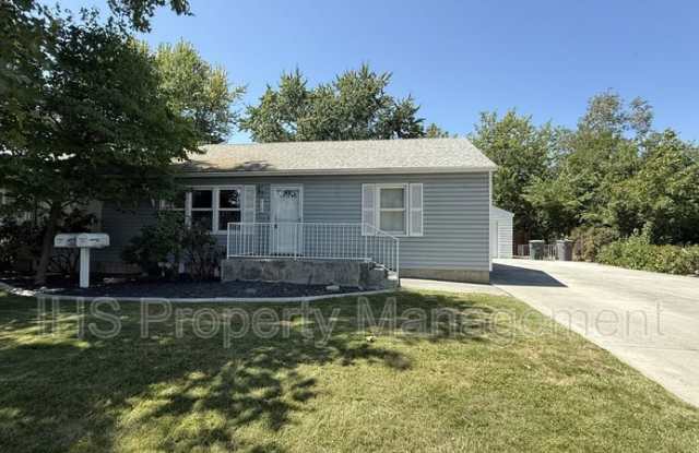 319 Barth Ave. photos photos
