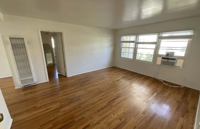 2471 Silver Lake Blvd.B photos photos