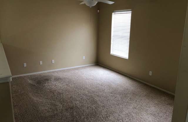 3633 W. Jacksonville Dr. Gallery 4