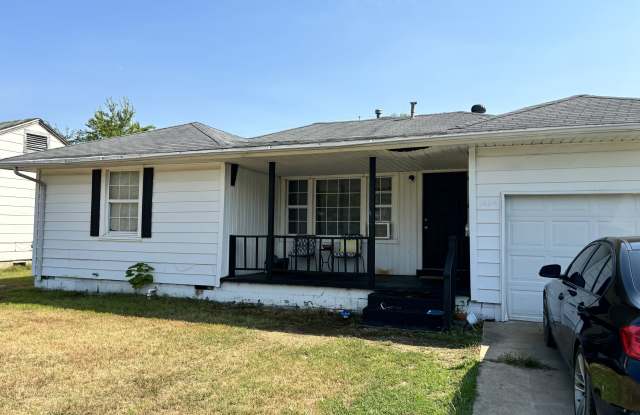 1424 East Randolph Gallery 1