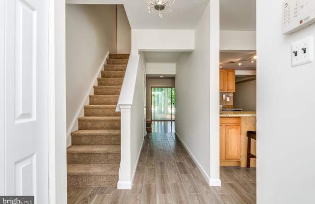 1054 PENDLETON COURT Gallery 3