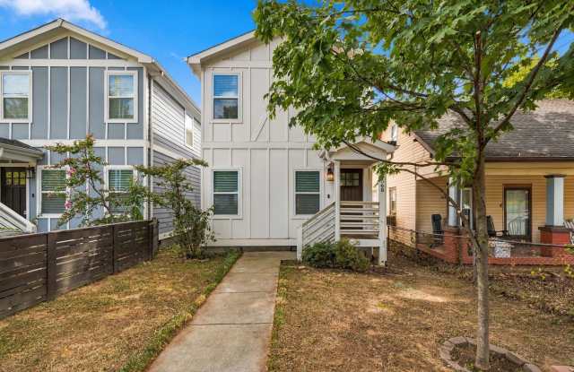 Modern Woodbine Home | 3BR/3BA | Private Yard & TWO Balconies Gallery 3