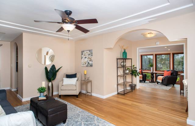 5408 Siesta Drive Gallery 2