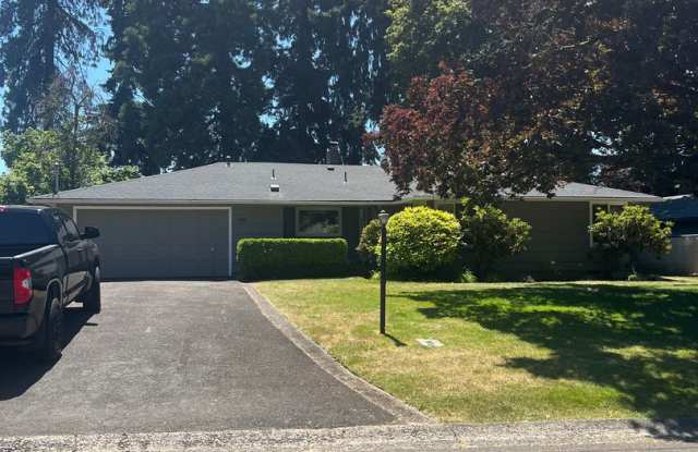 3-Bedroom 1-Bathroom home in Eugene photos photos