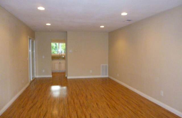4565 Westridge Dr Gallery 3
