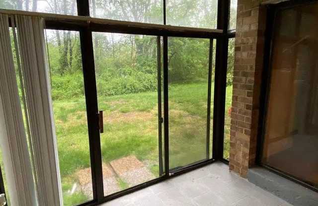 5490 CEDAR Lane Gallery 3
