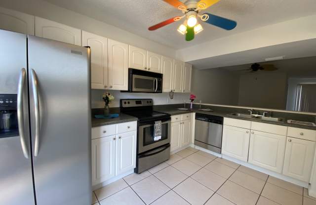 895 Crystal Lake DR # 103 Gallery 3