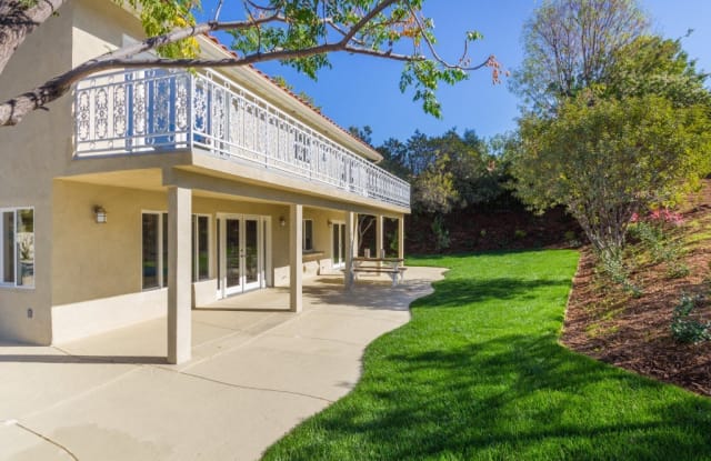 3804 Vista Linda Drive - 3804 Vista Linda Drive, Los Angeles, CA 91316