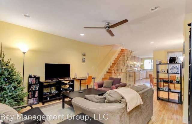 3829 Roland Avenue Gallery 3