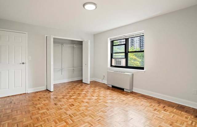 Grand Imperial Apartments Gallery 3