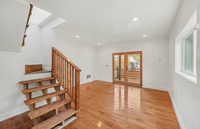 Spacious 2-Bedroom ADU in West Seattle — $3,000/month Gallery 3