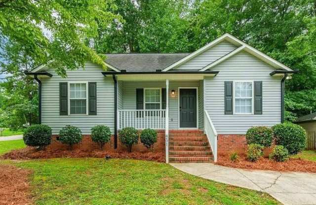Exclusively Offered By Muse Realty Rentals, LLC Gallery 4