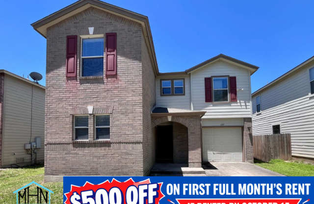 Charming 2 Storey 3-bedroom, 2.5-bath Home Conveniently Located Near Randolph AFB & SAMMC! Gallery 1