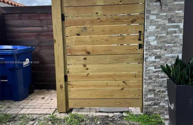 15620 SW 146th Ave photos photos