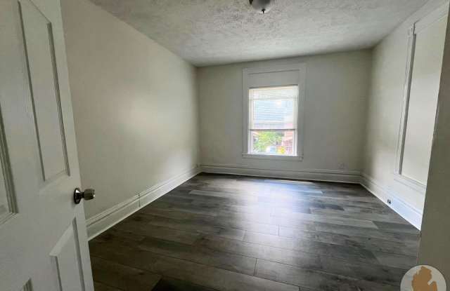 1046 Lafayette Avenue Southeast - 2 Gallery 4