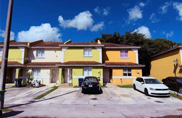 2243 NW 135th Ter photos photos