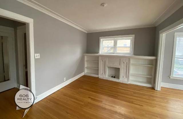 East Albany Park Apts for Rent! photos photos