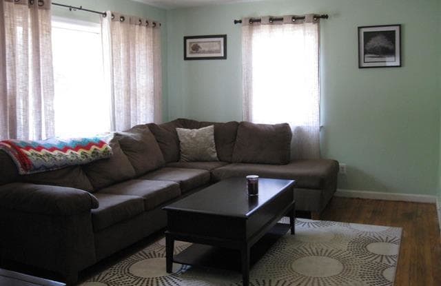 150 Bayview Dr Gallery 2