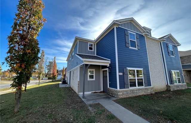 4073 Santa Maria LN - 4073 West Santa Maria Lane, Fayetteville, AR 72704 4073 Santa Maria LN - 4073 West Santa Maria Lane, Fayetteville, AR 72704