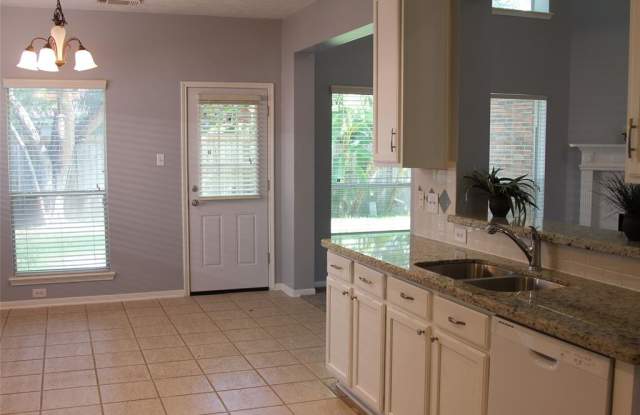 19118 Sprintwood Court Gallery 4