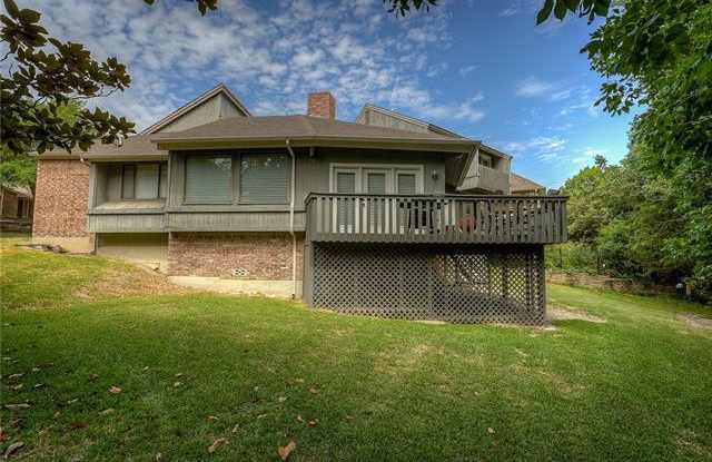 120 Sceptre Drive Gallery 2