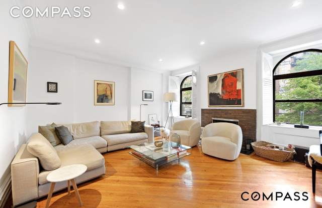152 East 74th Street photos photos