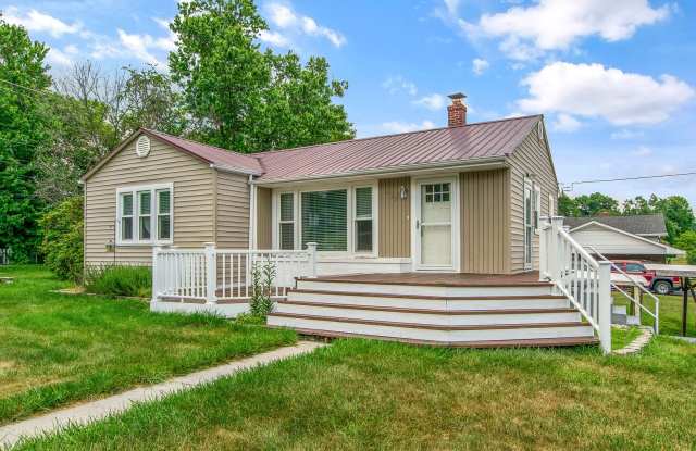 3 Bed/2 Bath. Pet Friendly. Large Yard. No Security Deposit photos photos 3 Bed/2 Bath. Pet Friendly. Large Yard. No Security Deposit photos photos