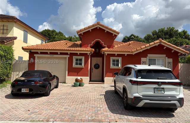 16467 SW 50th Ter Gallery 1