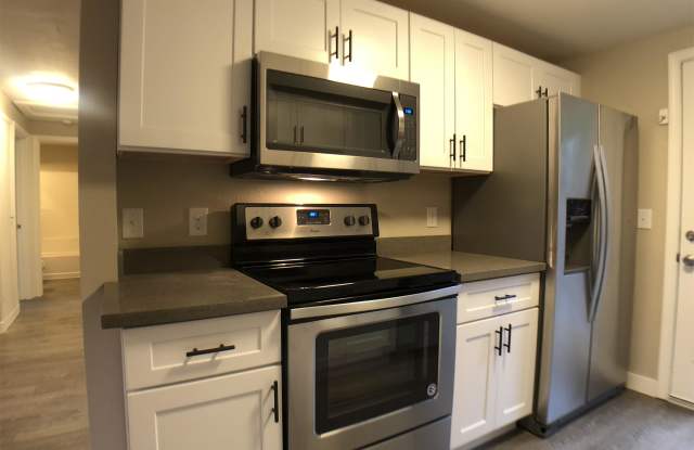 1731-33 Bloomington Ave - 1731 - 1731 Bloomington Ave, Bremerton, WA 98312